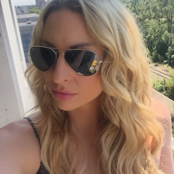 Meet your Posher, Hayley - Picture 1 of 1